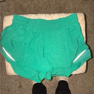 Lululemon Hotty Hot Low Rise Shorts